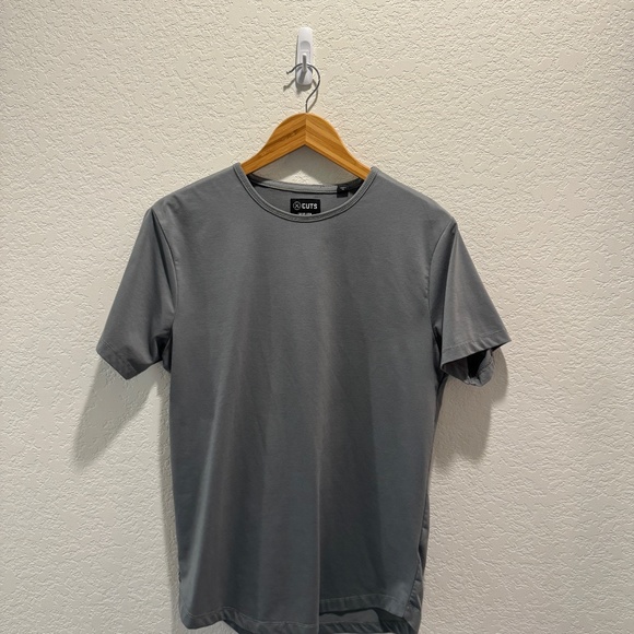 Cuts Clothing Other - Cuts AO Curve-Hem Tee